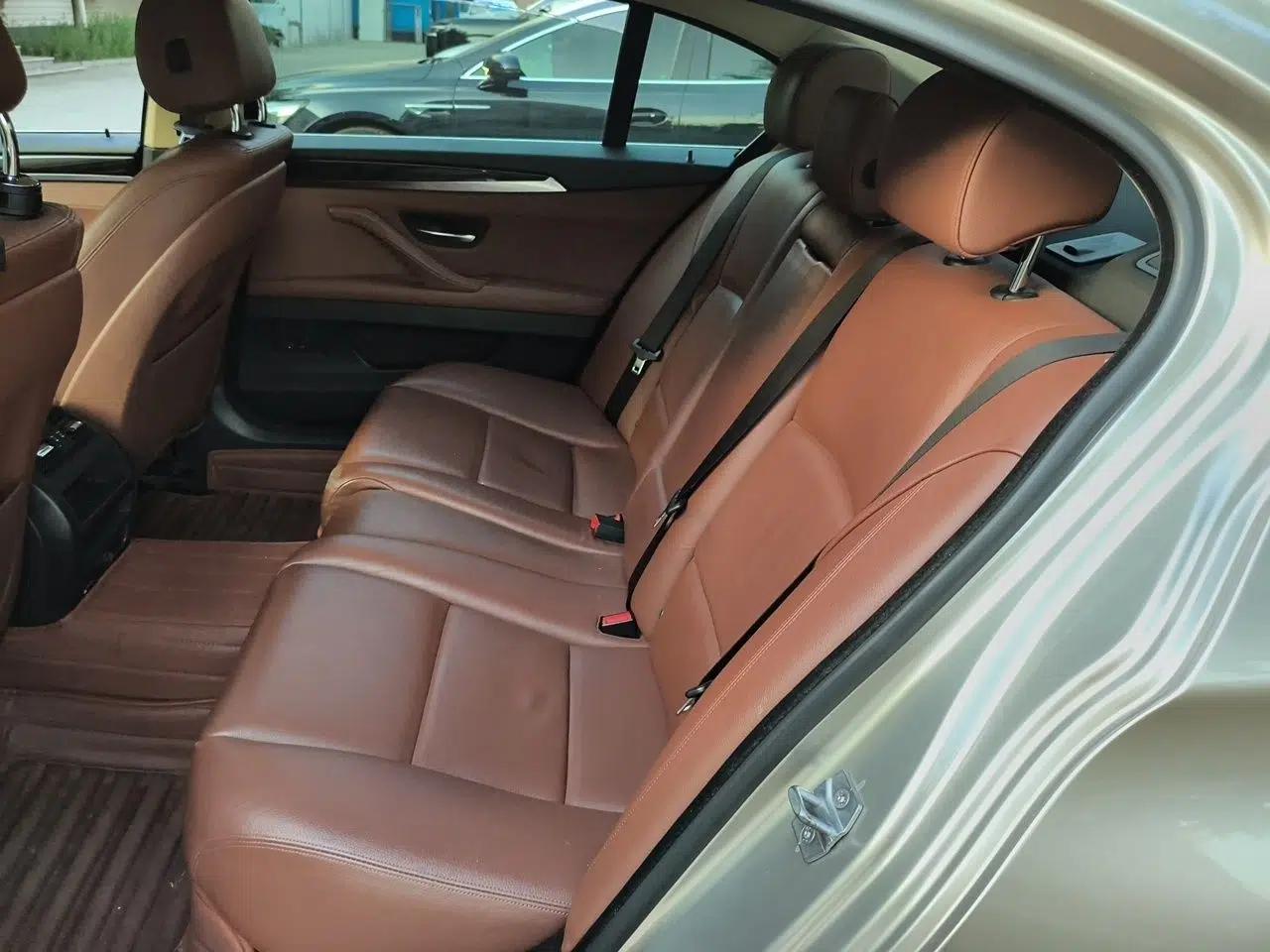 BMW 5 Series 2013 530Li Leading Model — миниатюра 17