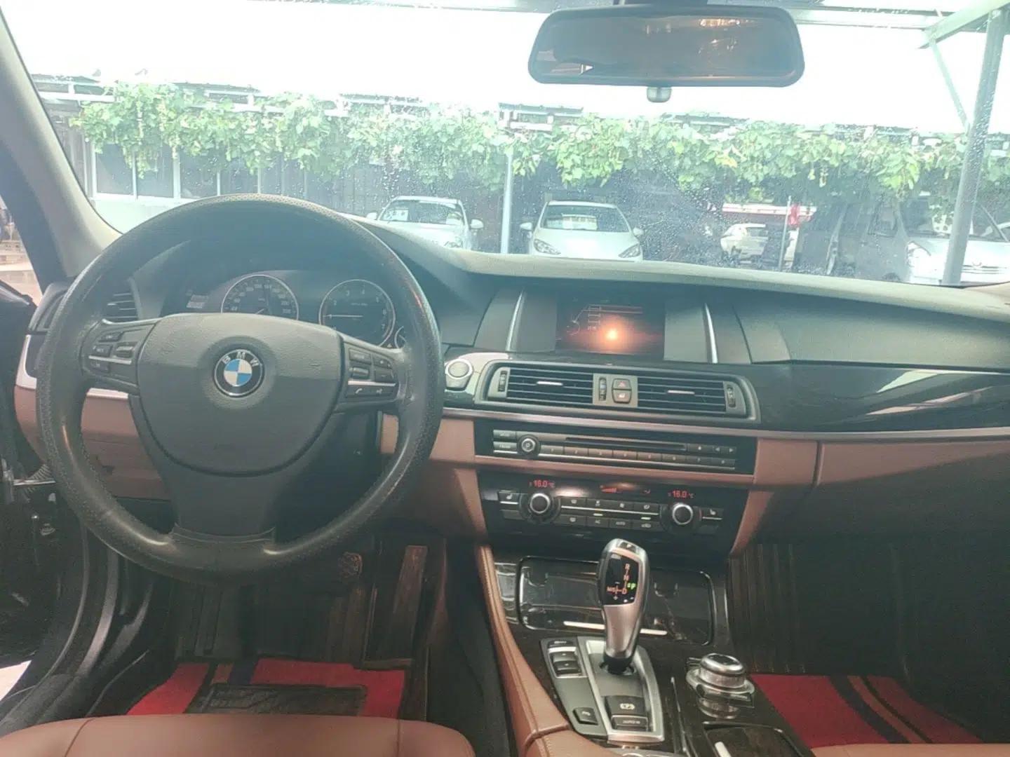 BMW 5 Series 2014 525Li Leading Model — миниатюра 12