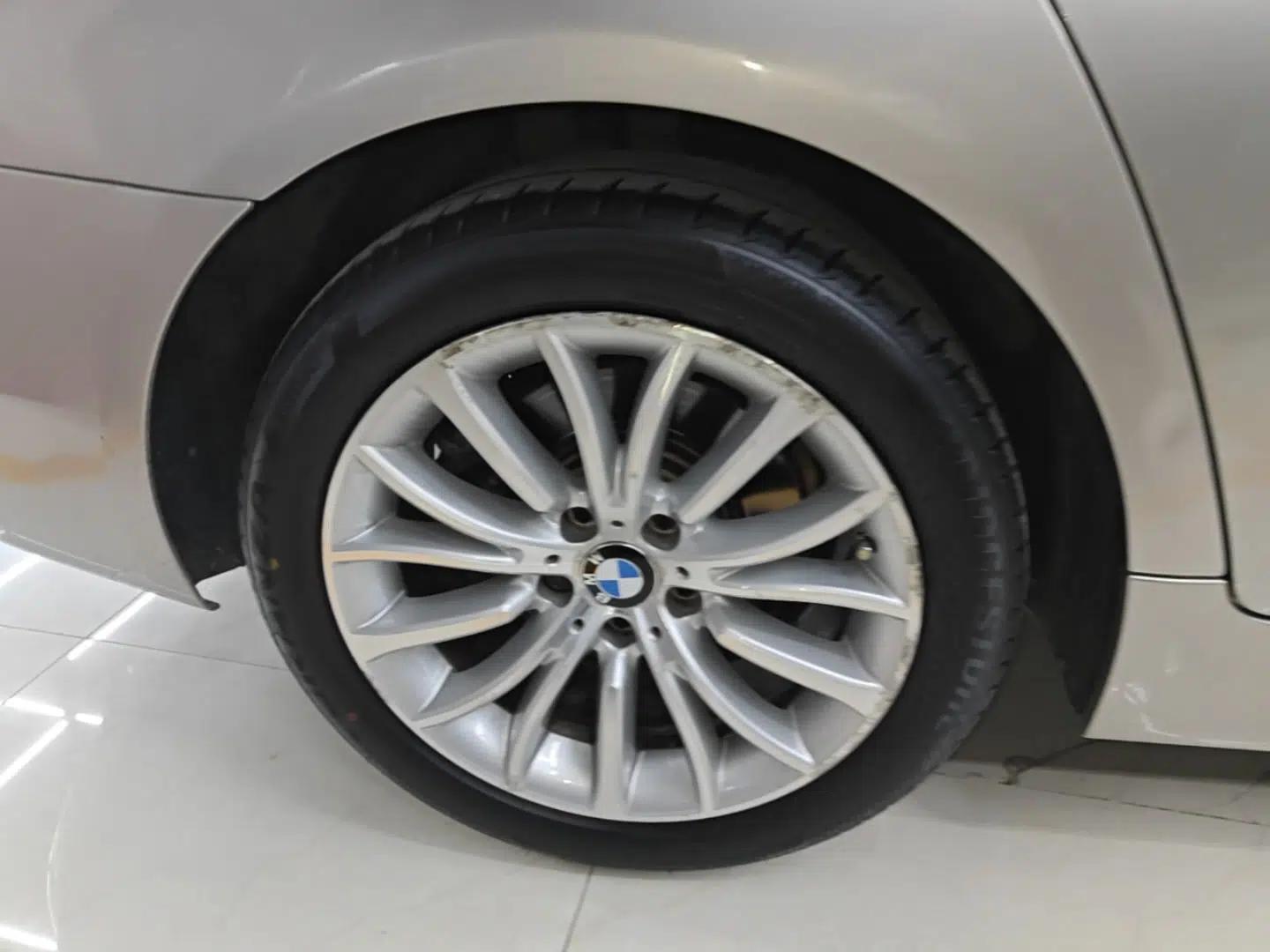 BMW 5 Series 2014 525Li Luxury Design Package — миниатюра 11