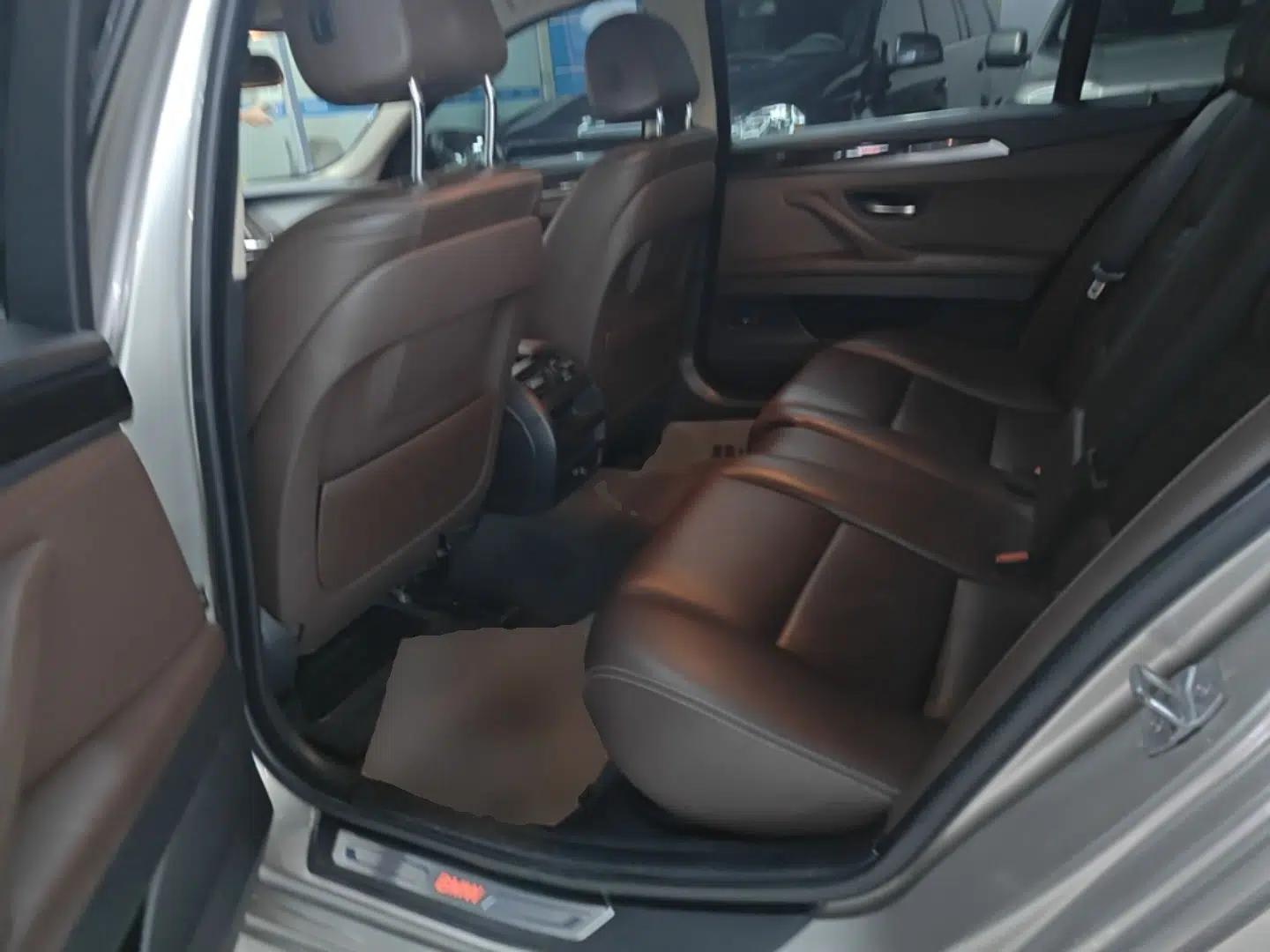 BMW 5 Series 2014 525Li Luxury Design Package — миниатюра 20