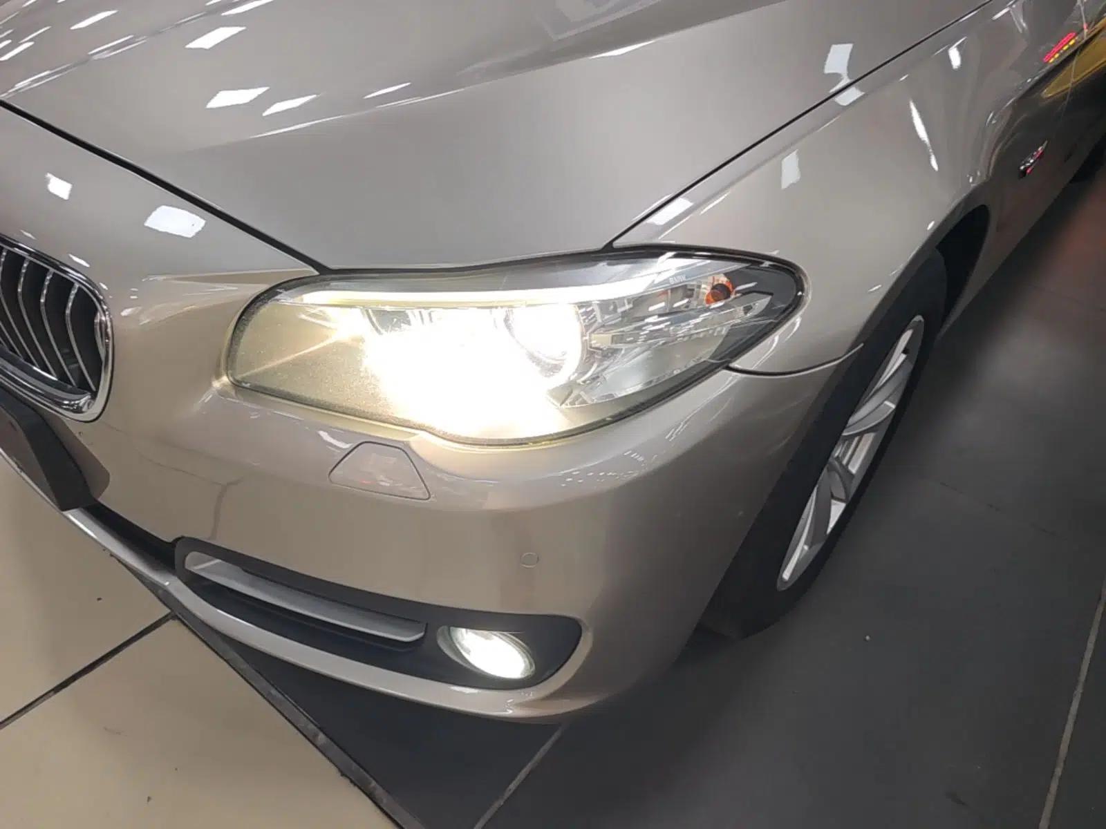 BMW 5 Series 2017 520Li Elegant Edition — миниатюра 8