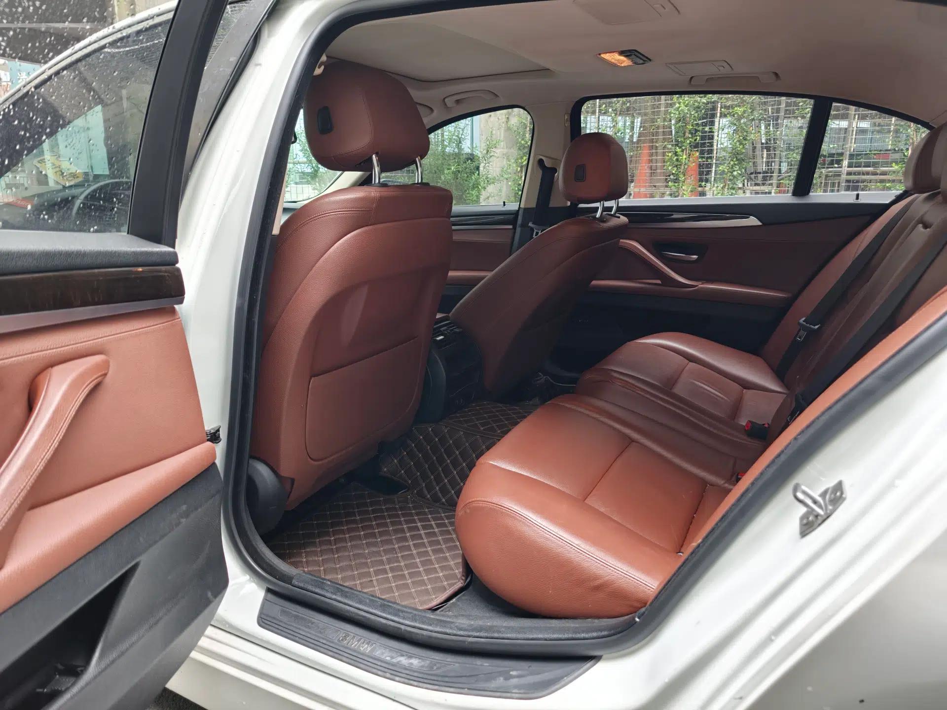 BMW 5 Series 2014 525Li Leading Model — миниатюра 35