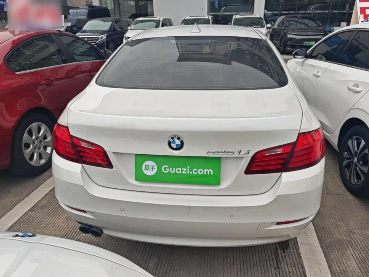 BMW 5 Series 2014 525Li Leading Model — миниатюра 5