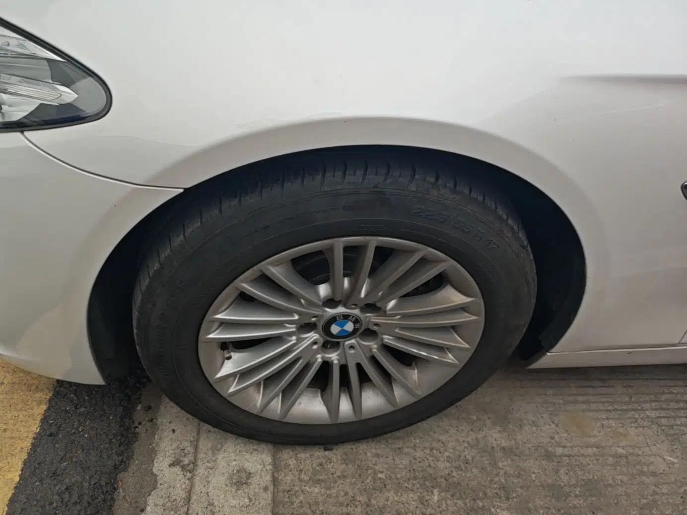 BMW 5 Series 2014 525Li Leading Model — миниатюра 10
