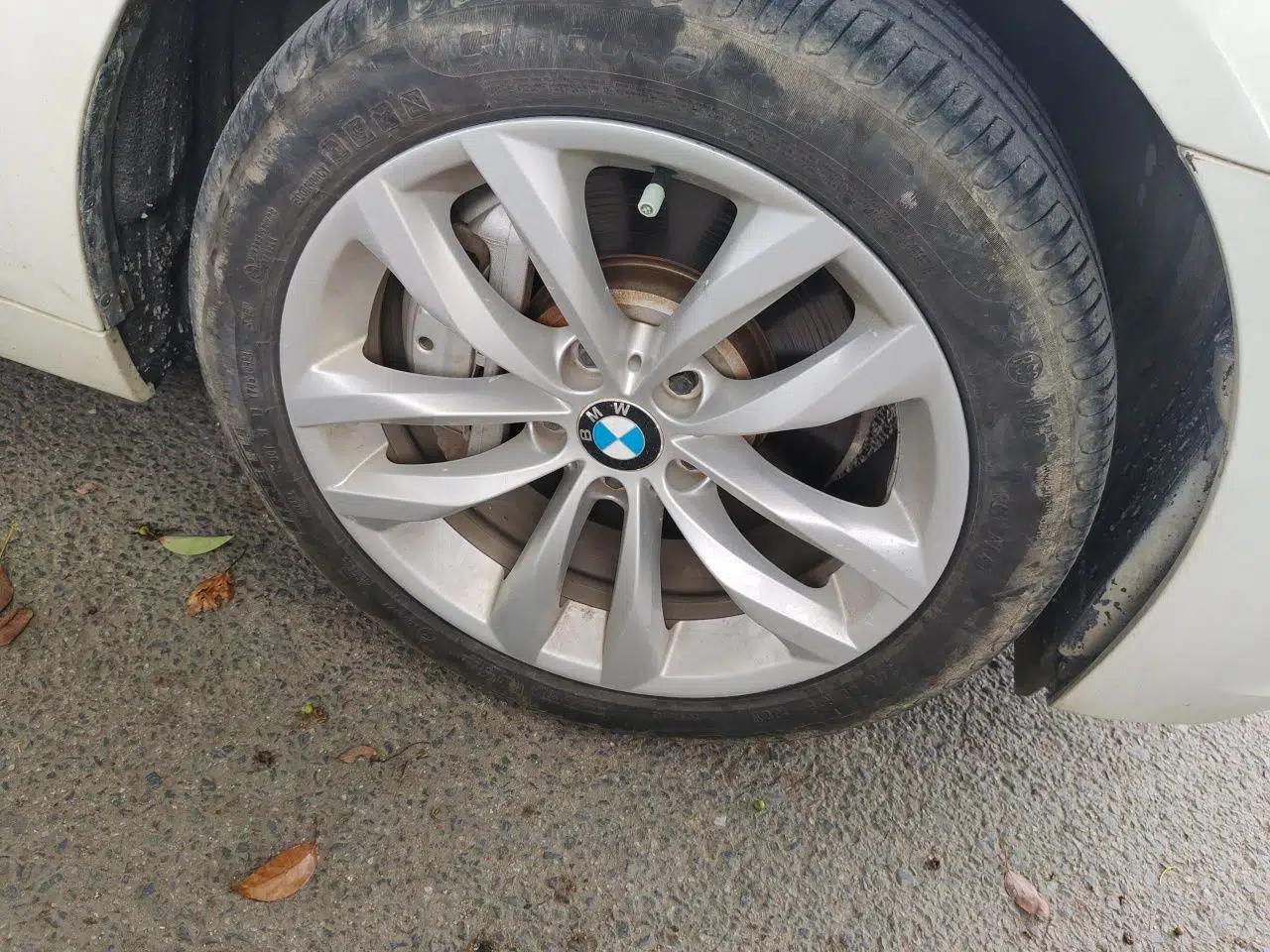 BMW 5 Series New Energy 2015 530Le — миниатюра 8