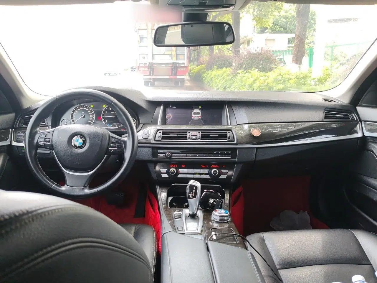 BMW 5 Series New Energy 2015 530Le — миниатюра 9