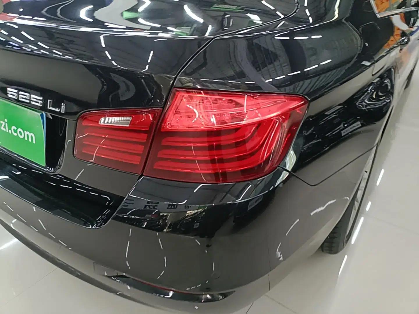 BMW 5 Series 2014 525Li Leading Model — миниатюра 9
