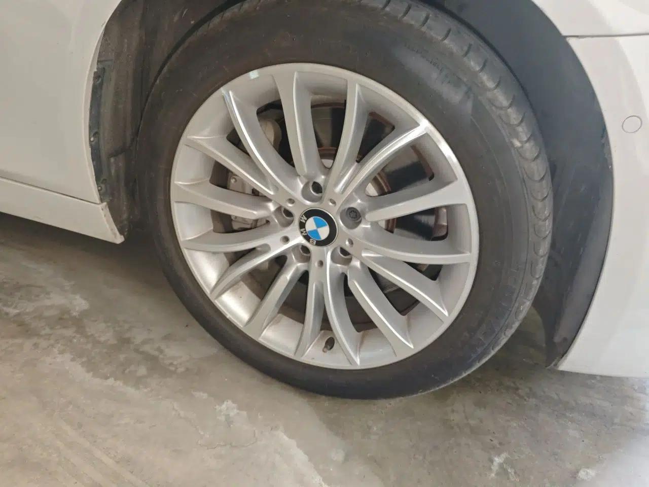 BMW 5 Series New Energy 2015 530Le — миниатюра 8