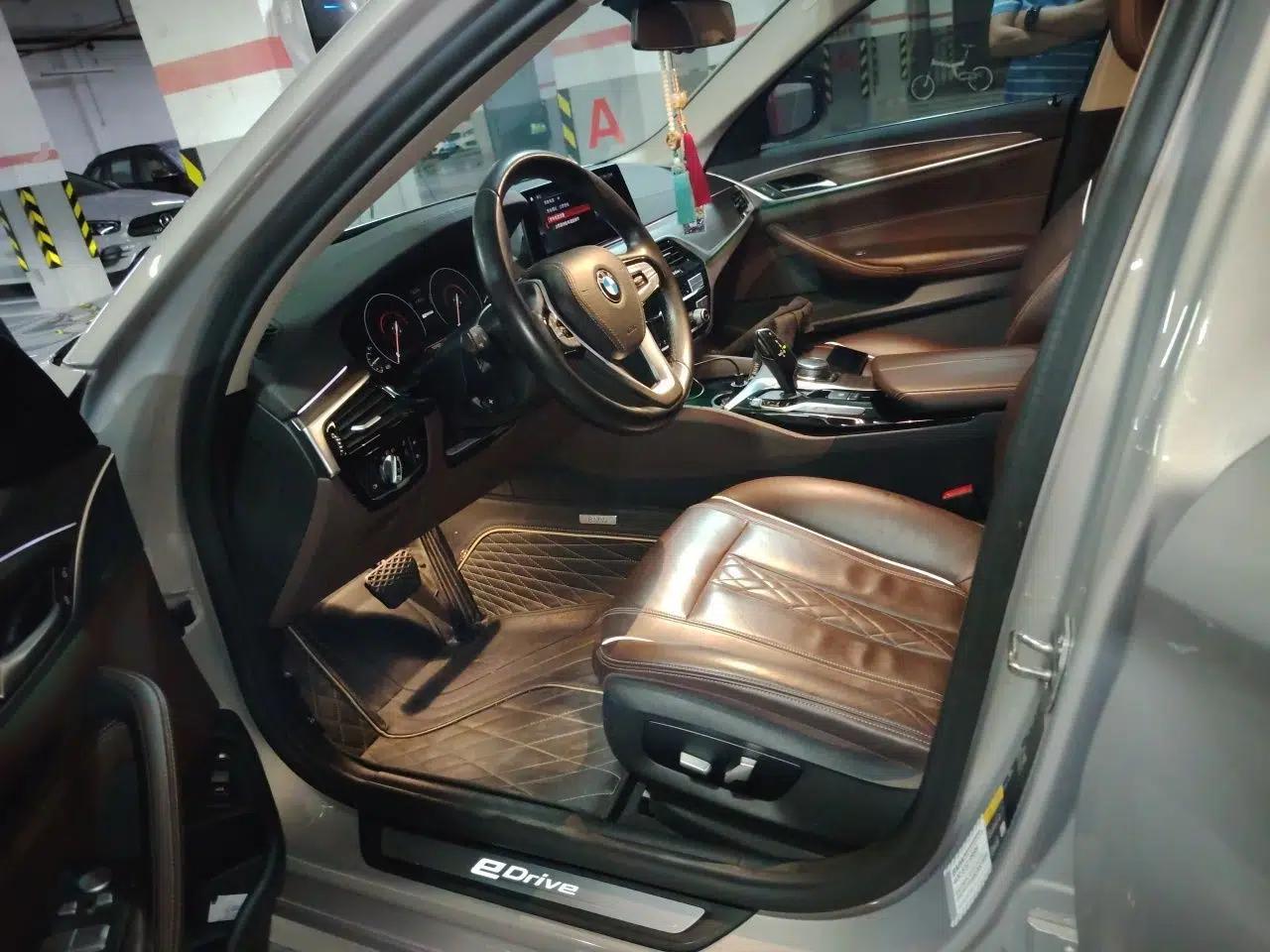 BMW 5 Series New Energy 2019 Updated Version 530Le Luxury Package — миниатюра 16