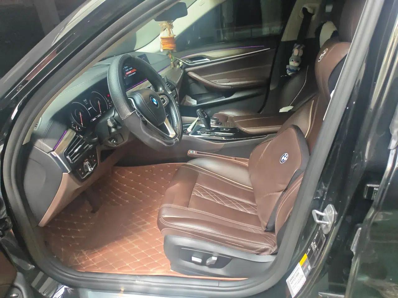 BMW 5 Series New Energy 2018 530Le Luxury Package — миниатюра 15