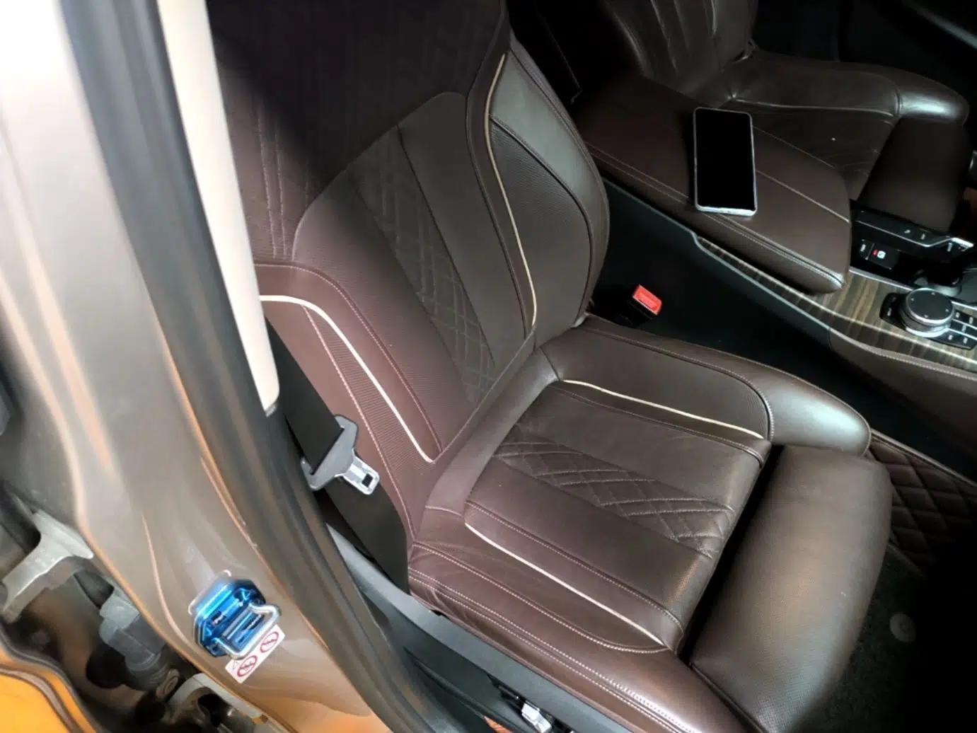 BMW 5 Series New Energy 2019 Updated 530Le Pioneer Edition — миниатюра 24