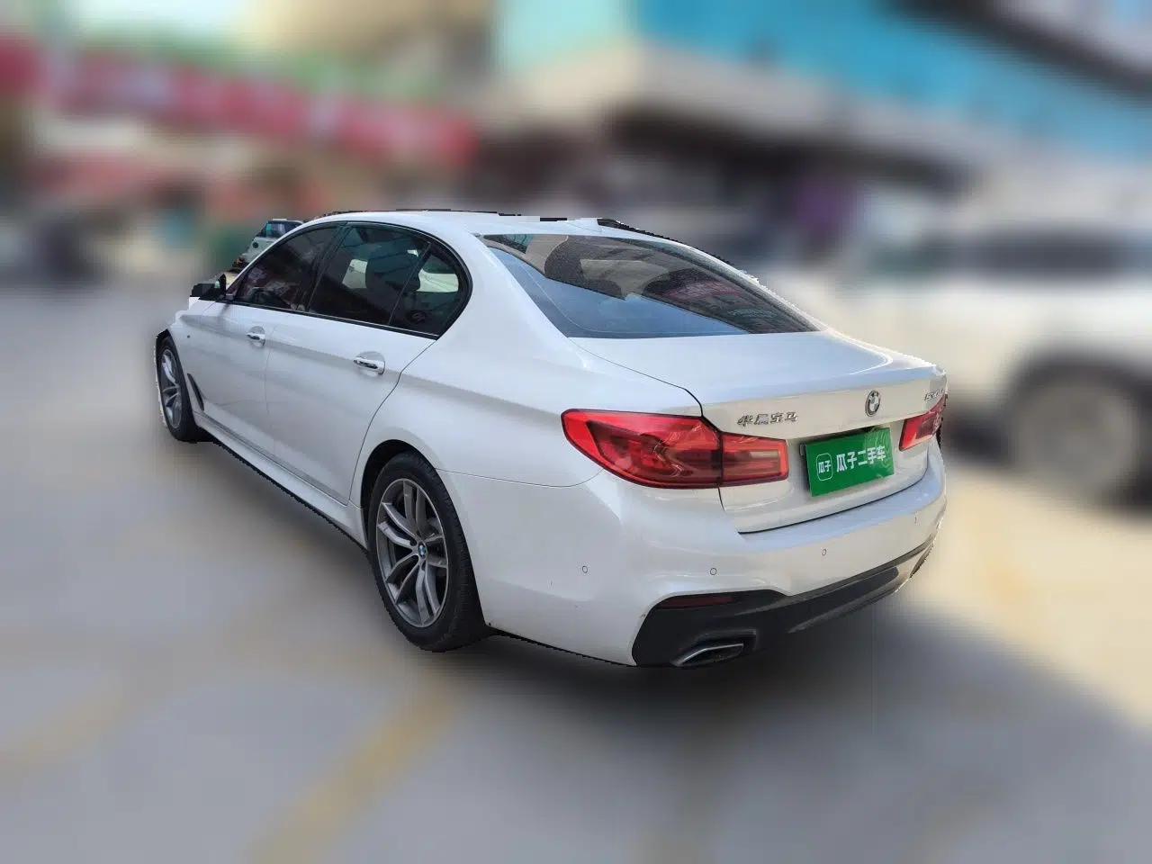 BMW 5 Series 2018 525Li M Sport Package — миниатюра 4
