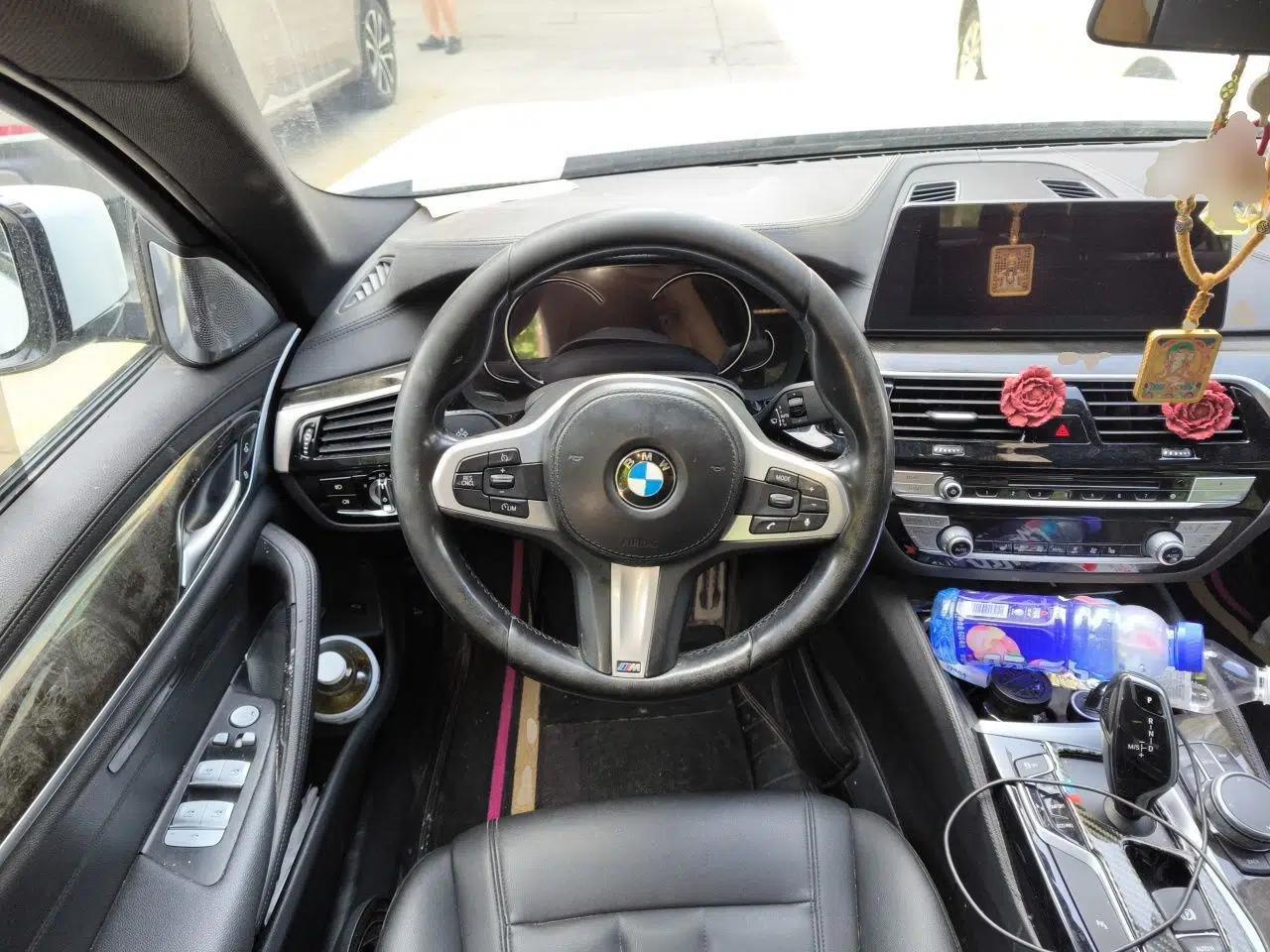 BMW 5 Series 2018 525Li M Sport Package — миниатюра 10