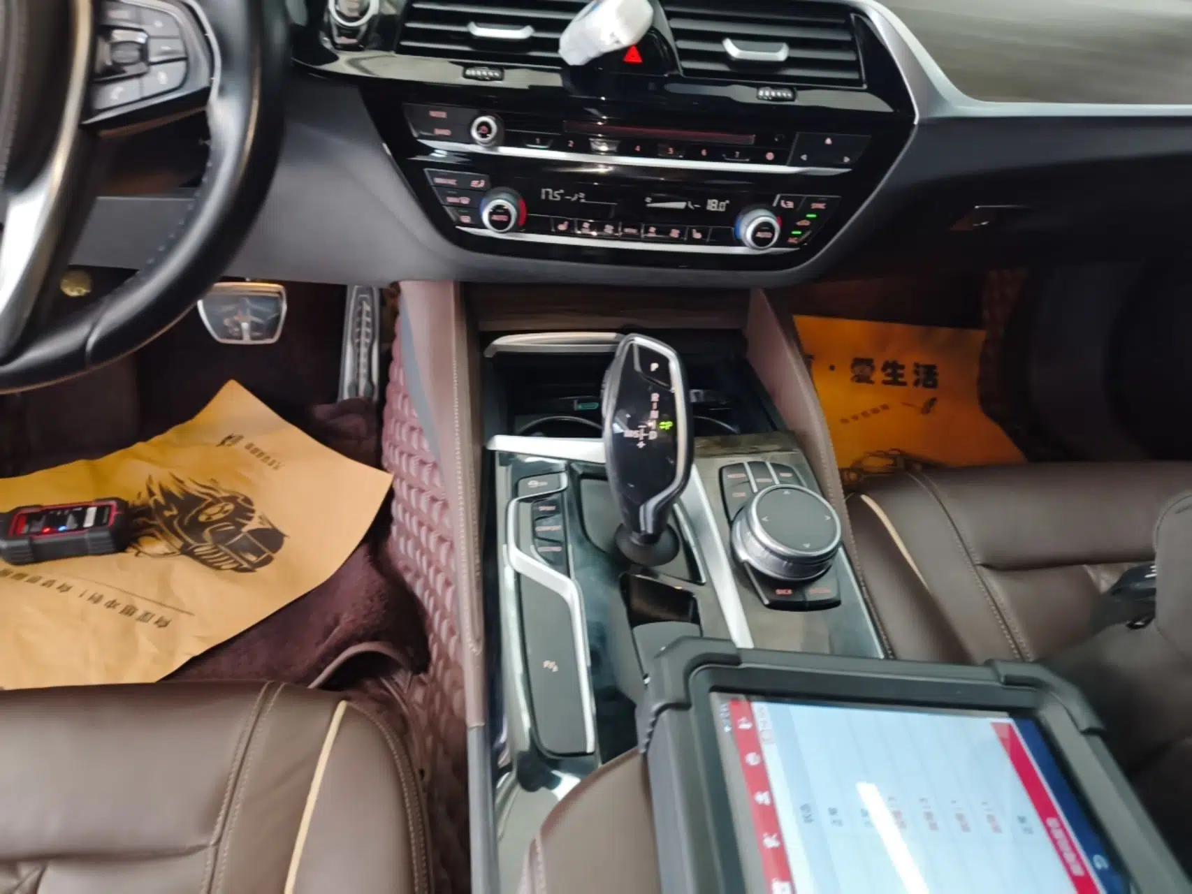 BMW 5 Series 2018 530Li Leading Model M Sport Package — миниатюра 16