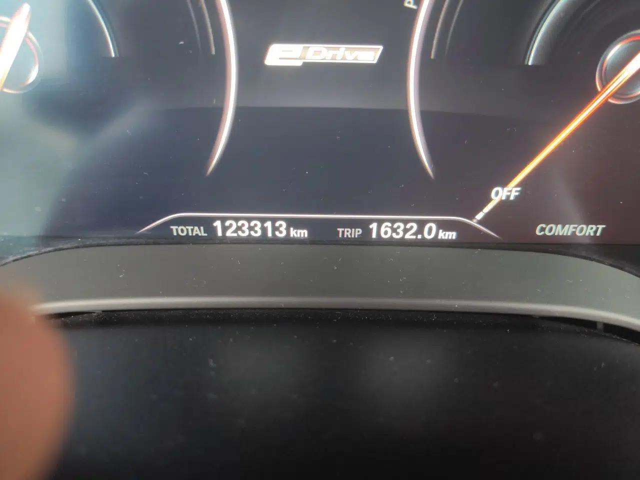 BMW 5 Series New Energy 2019 Updated Version 530Le Luxury Package — миниатюра 12