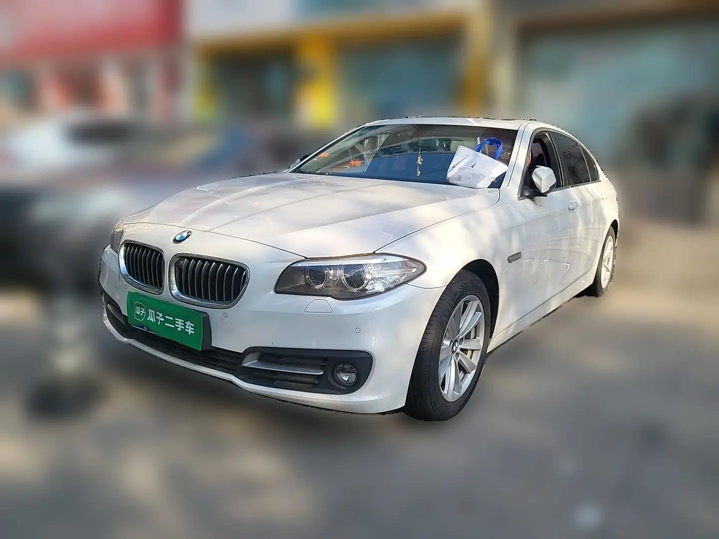 BMW 5 Series 2017 520Li Elegant Edition — миниатюра 1