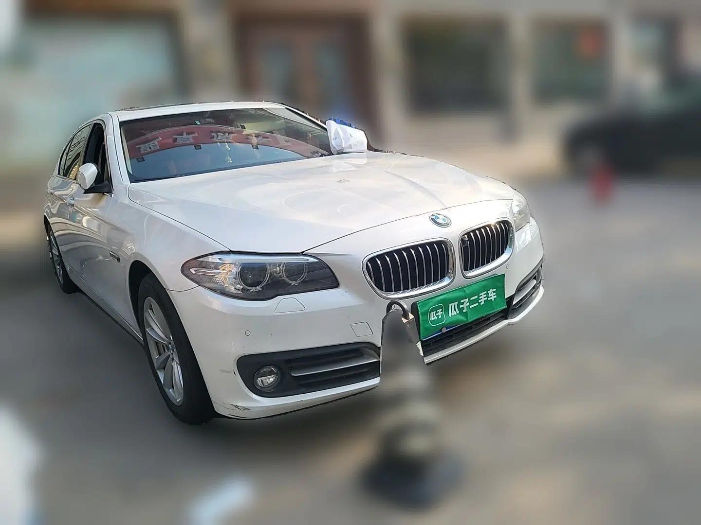 BMW 5 Series 2017 520Li Elegant Edition — миниатюра 3