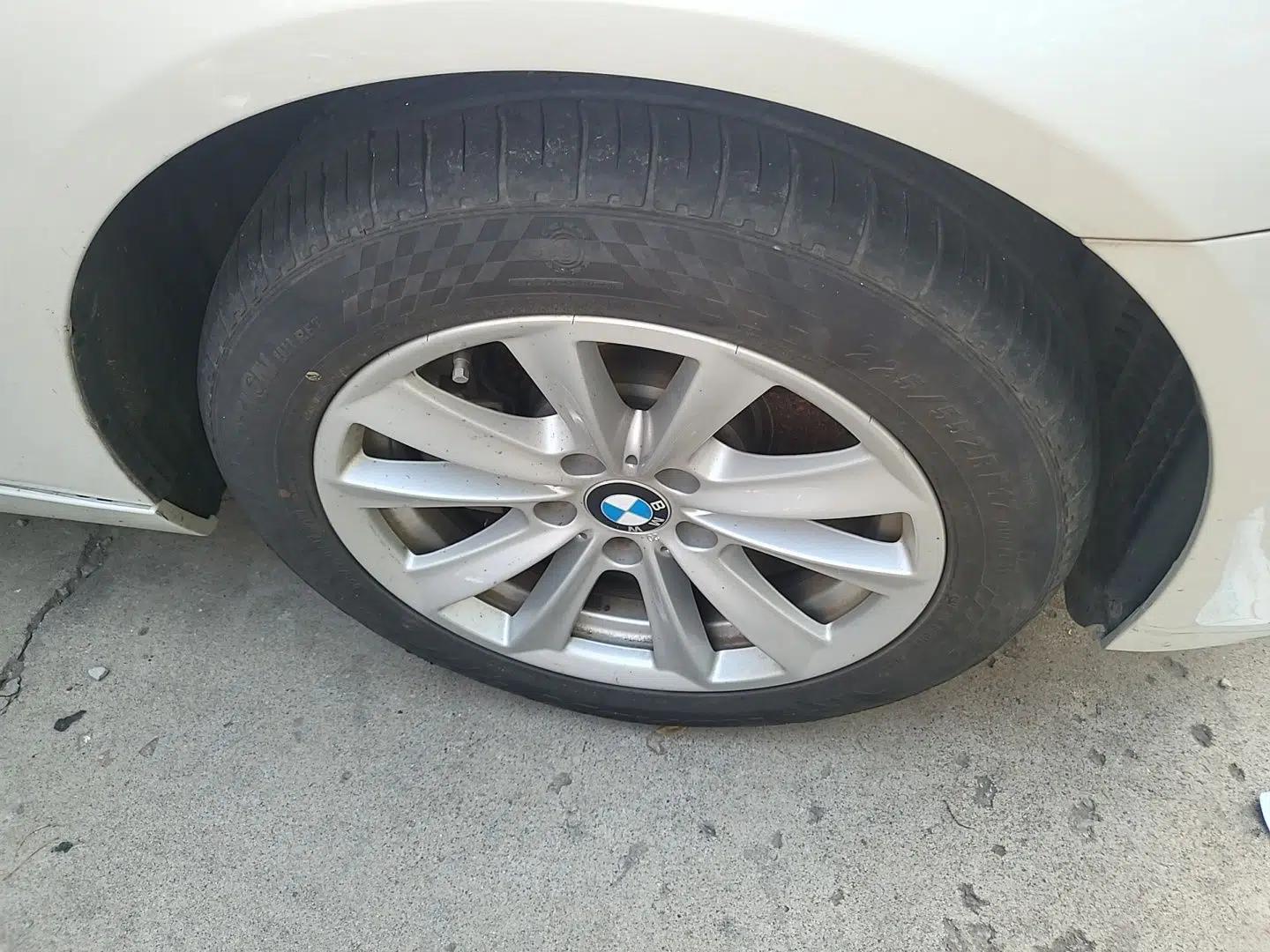 BMW 5 Series 2017 520Li Elegant Edition — миниатюра 8