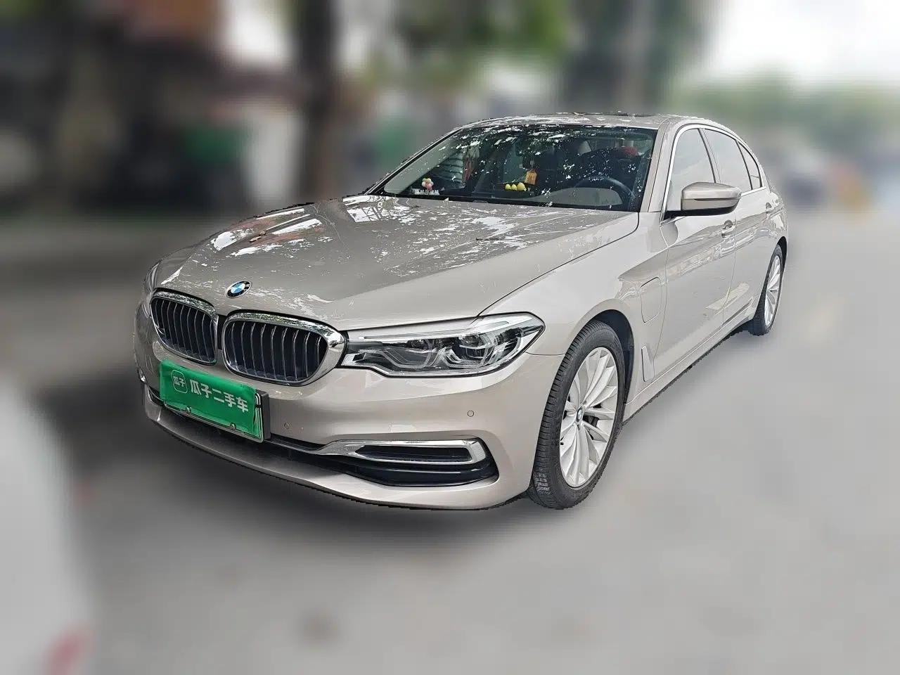 BMW 5 Series New Energy 2020 530Le Pioneer Edition — миниатюра 1