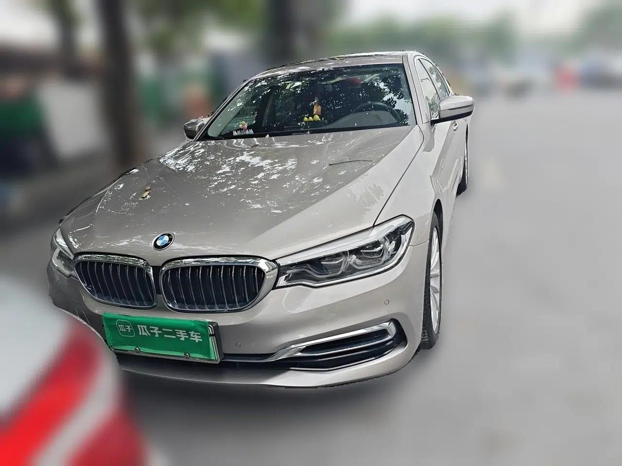 BMW 5 Series New Energy 2020 530Le Pioneer Edition — миниатюра 2