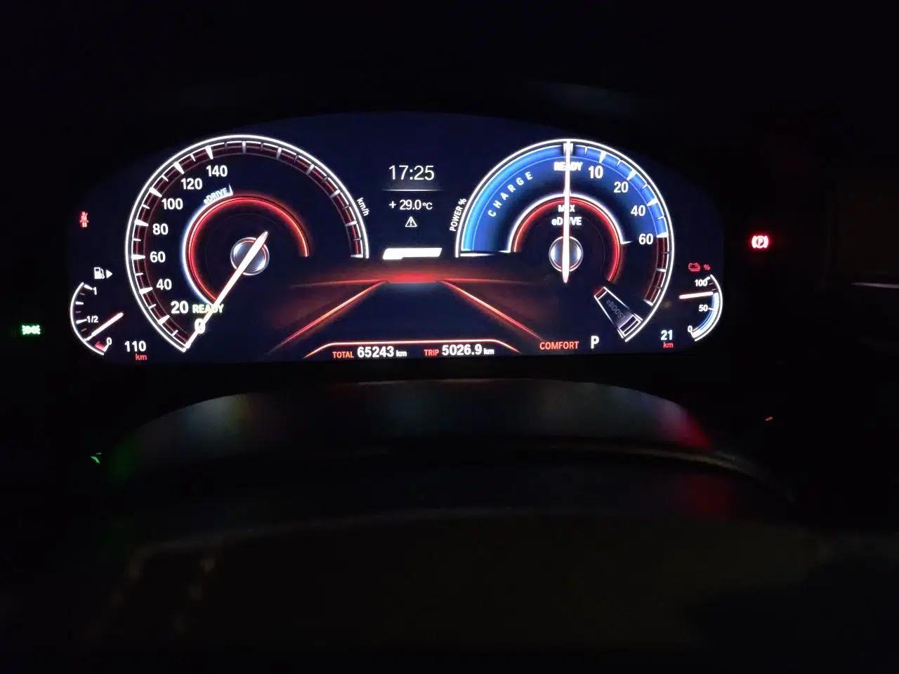 BMW 5 Series New Energy 2019 Updated Version 530Le Luxury Package — миниатюра 12
