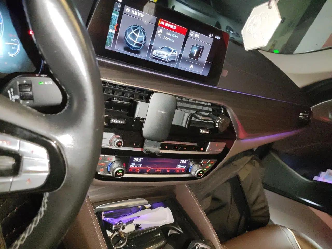 BMW 5 Series New Energy 2019 Updated Version 530Le Luxury Package — миниатюра 13