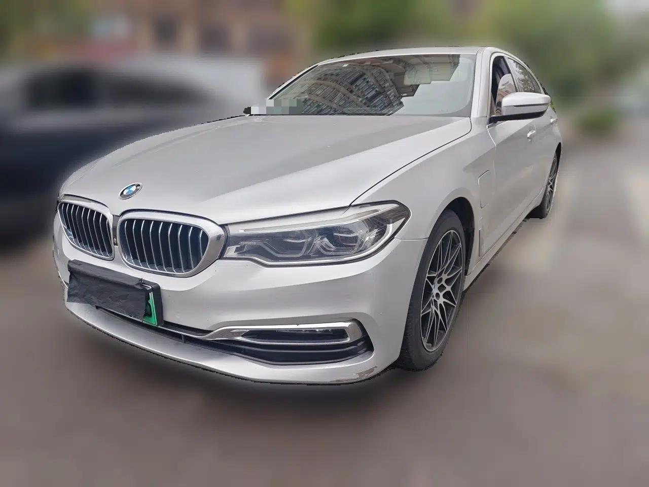 BMW 5 Series New Energy 2019 530Le Luxury Package — миниатюра 1