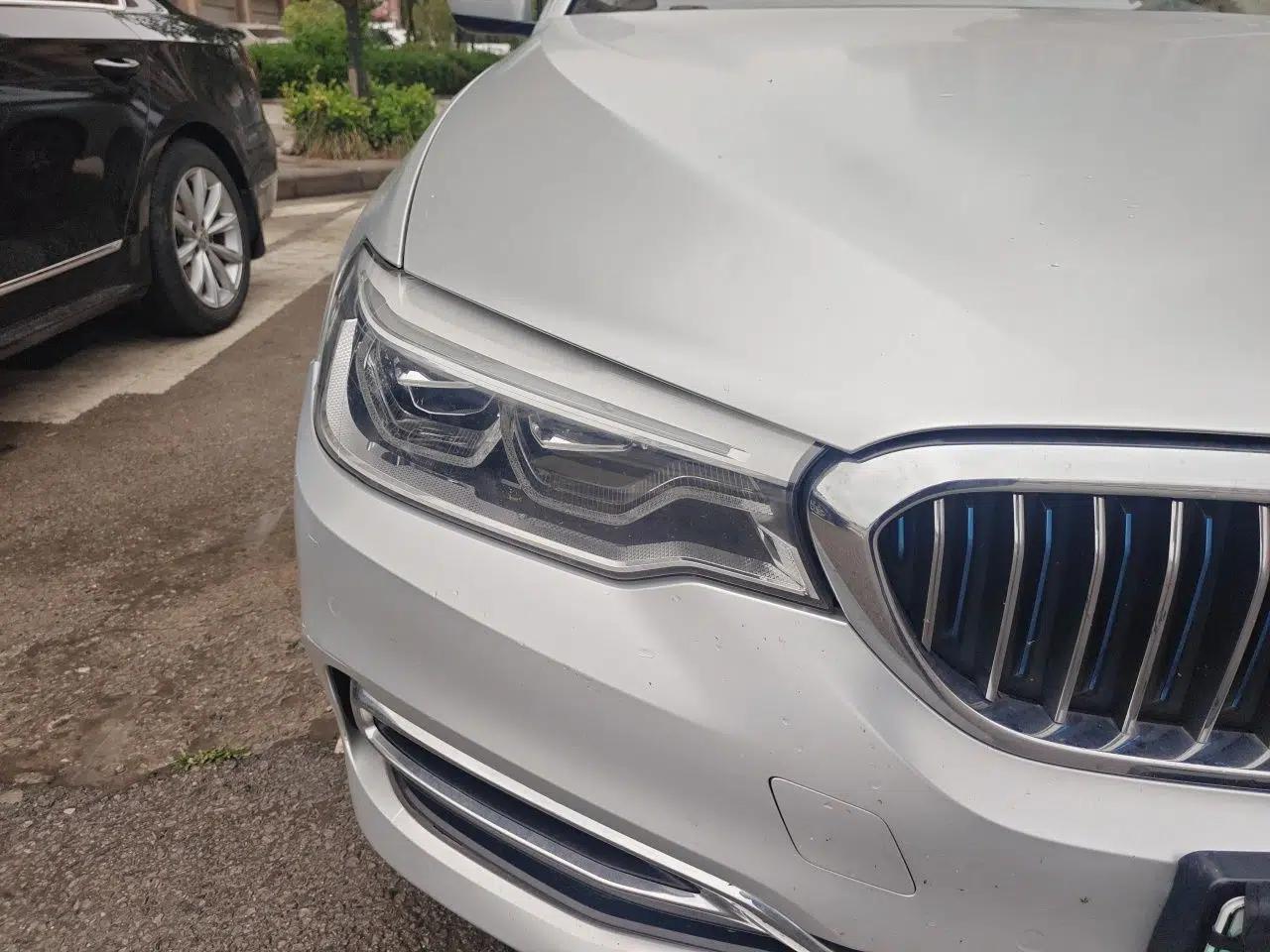 BMW 5 Series New Energy 2019 530Le Luxury Package — миниатюра 7