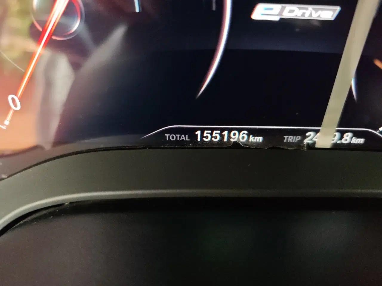 BMW 5 Series New Energy 2019 530Le Luxury Package — миниатюра 12