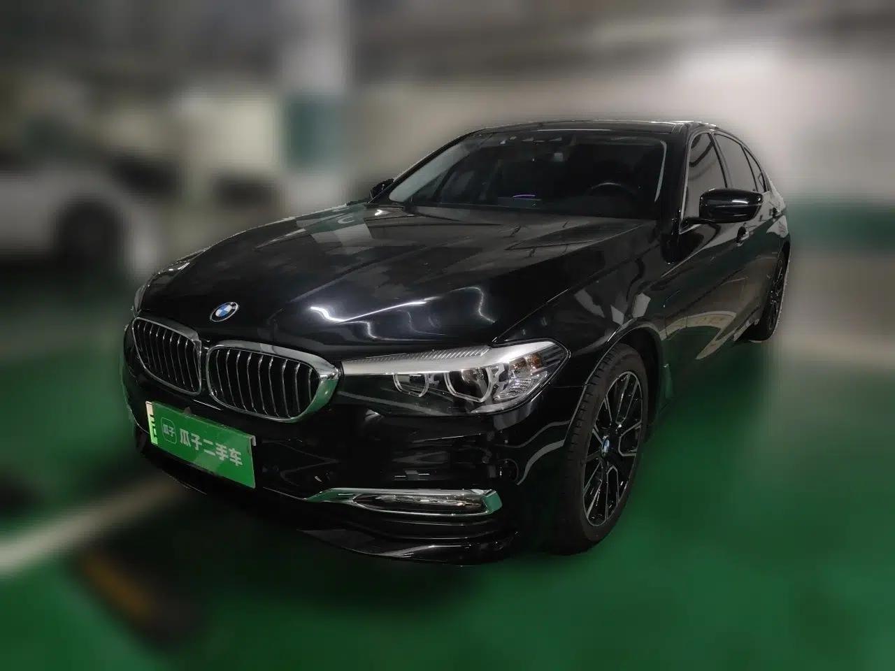 BMW 5 Series New Energy 2018 530Le Luxury Package — миниатюра 1