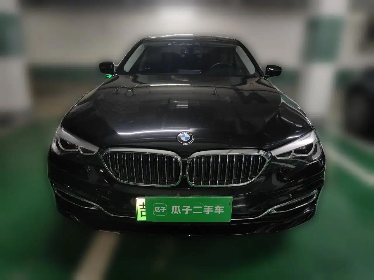 BMW 5 Series New Energy 2018 530Le Luxury Package — миниатюра 2