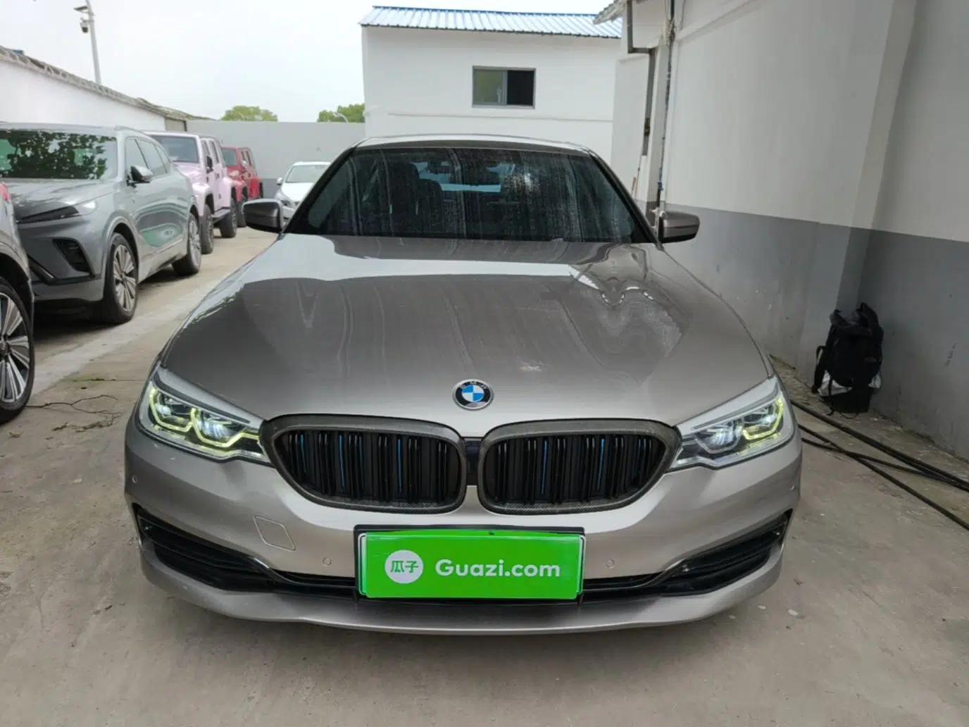 BMW 5 Series New Energy 2019 530Le Luxury Package — миниатюра 2