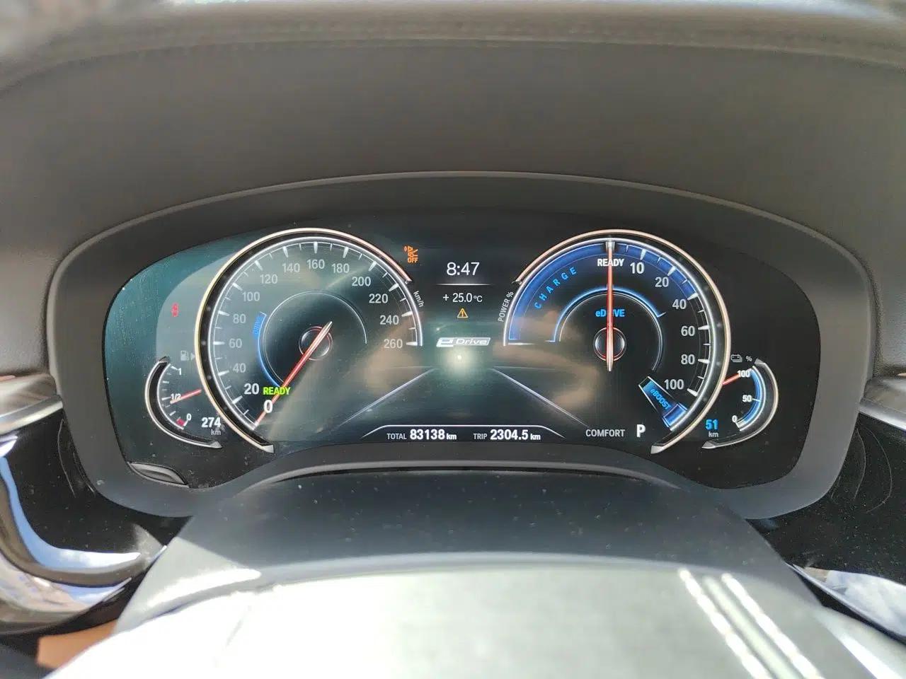 BMW 5 Series New Energy 2018 530Le Luxury Package — миниатюра 11