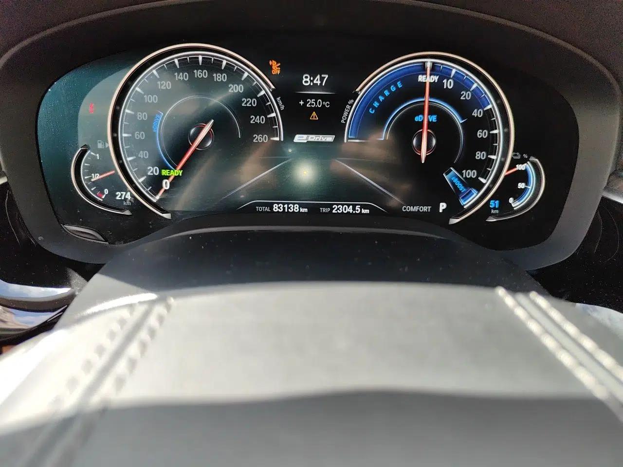 BMW 5 Series New Energy 2018 530Le Luxury Package — миниатюра 12