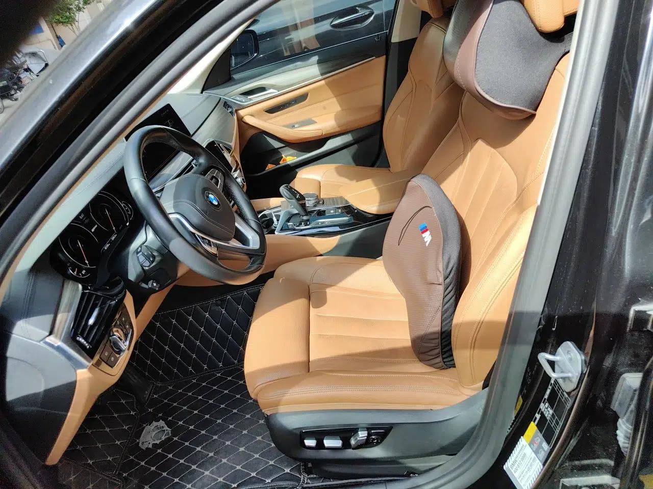 BMW 5 Series New Energy 2018 530Le Luxury Package — миниатюра 15