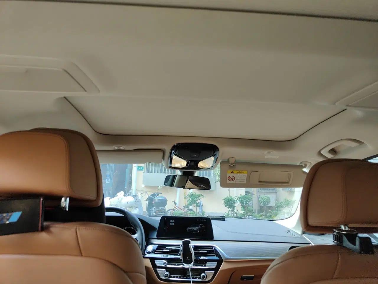 BMW 5 Series New Energy 2018 530Le Luxury Package — миниатюра 18
