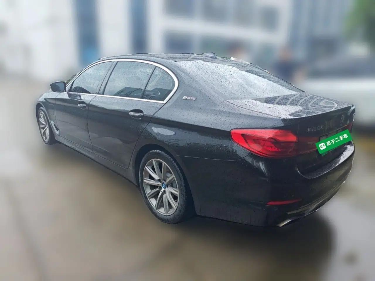 BMW 5 Series New Energy 2019 530Le Luxury Package — миниатюра 4