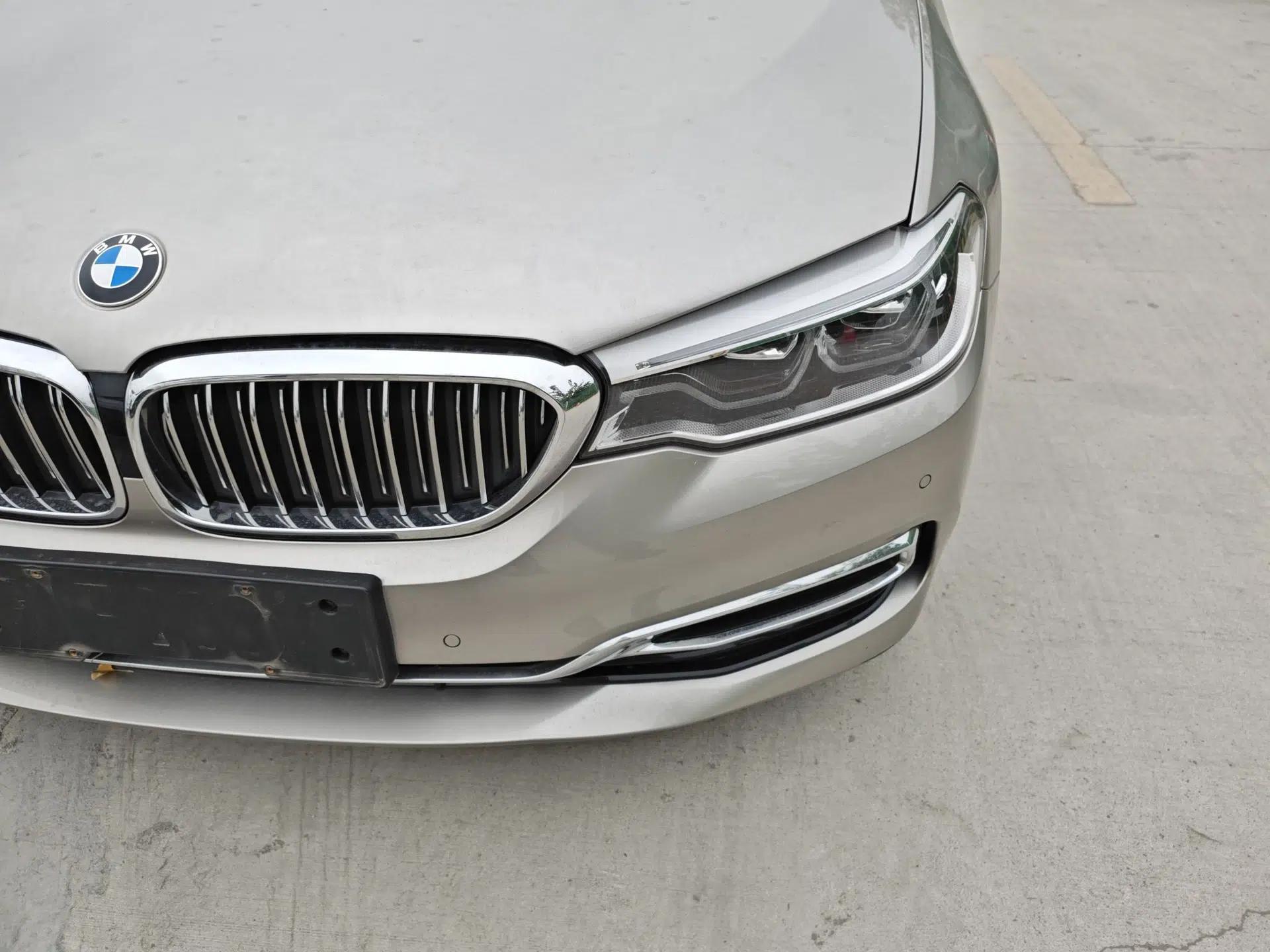 BMW 5 Series New Energy 2020 530Le Luxury Package — миниатюра 4