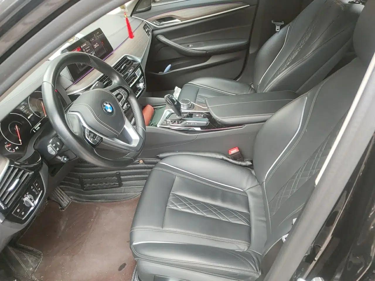 BMW 5 Series New Energy 2019 530Le Luxury Package — миниатюра 15