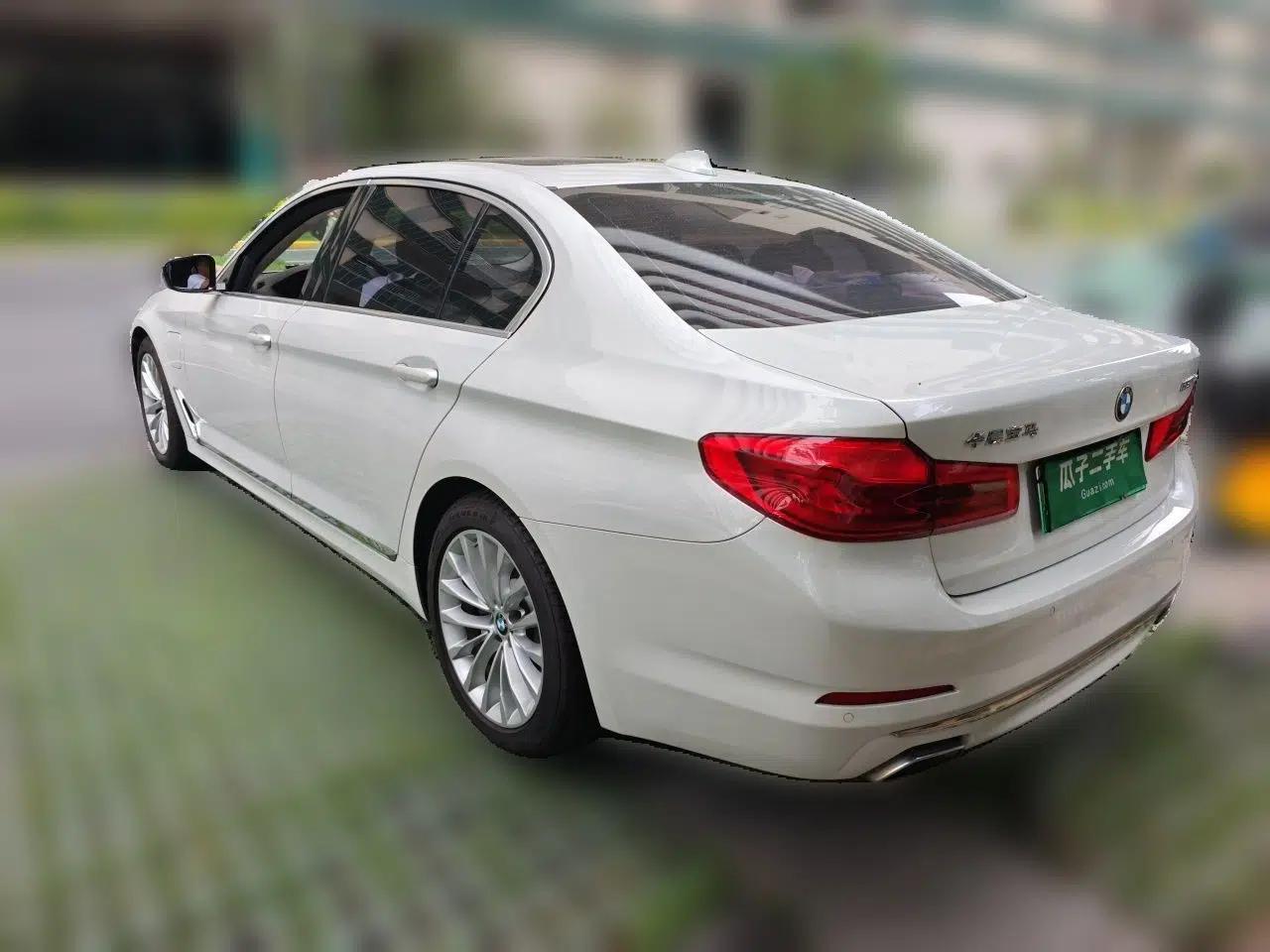 BMW 5 Series New Energy 2020 Mileage Upgrade Version 530Le Luxury Package — миниатюра 4