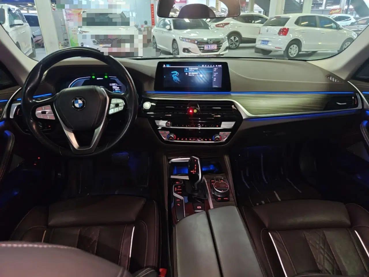 BMW 5 Series New Energy 2020 Mileage Upgrade Version 530Le Pioneer Edition — миниатюра 19