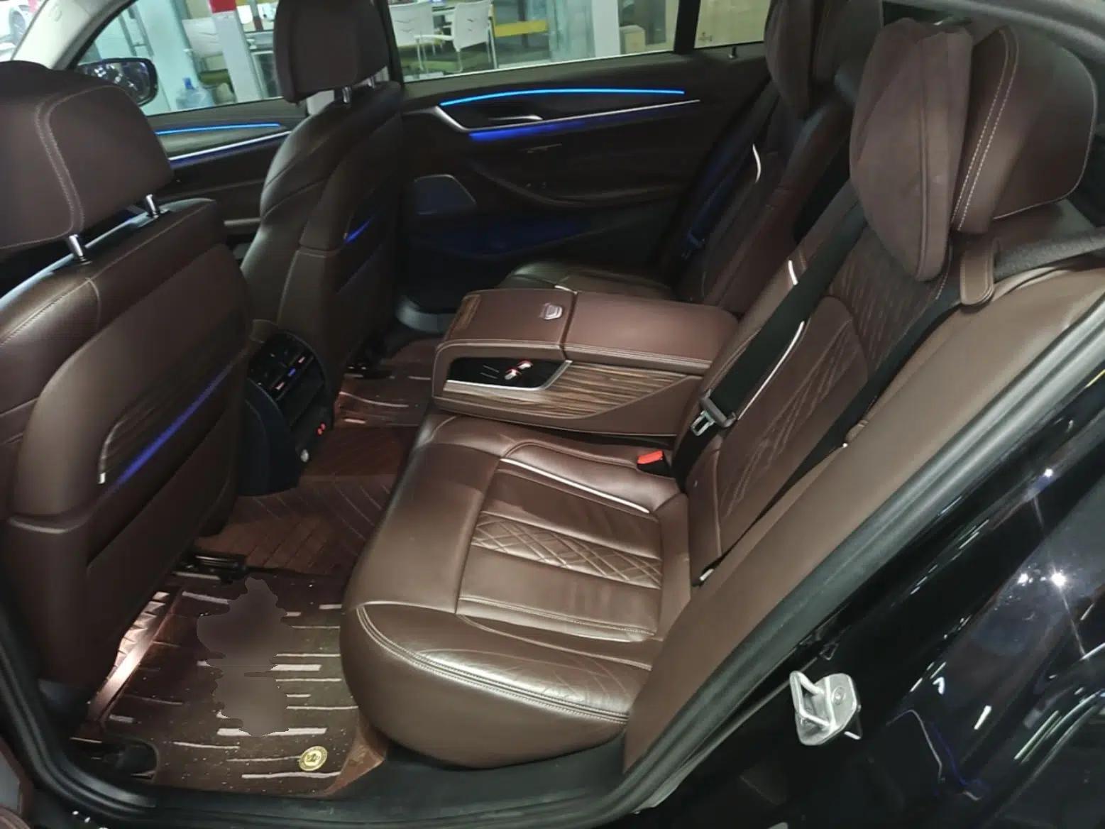 BMW 5 Series New Energy 2020 Mileage Upgrade Version 530Le Pioneer Edition — миниатюра 27