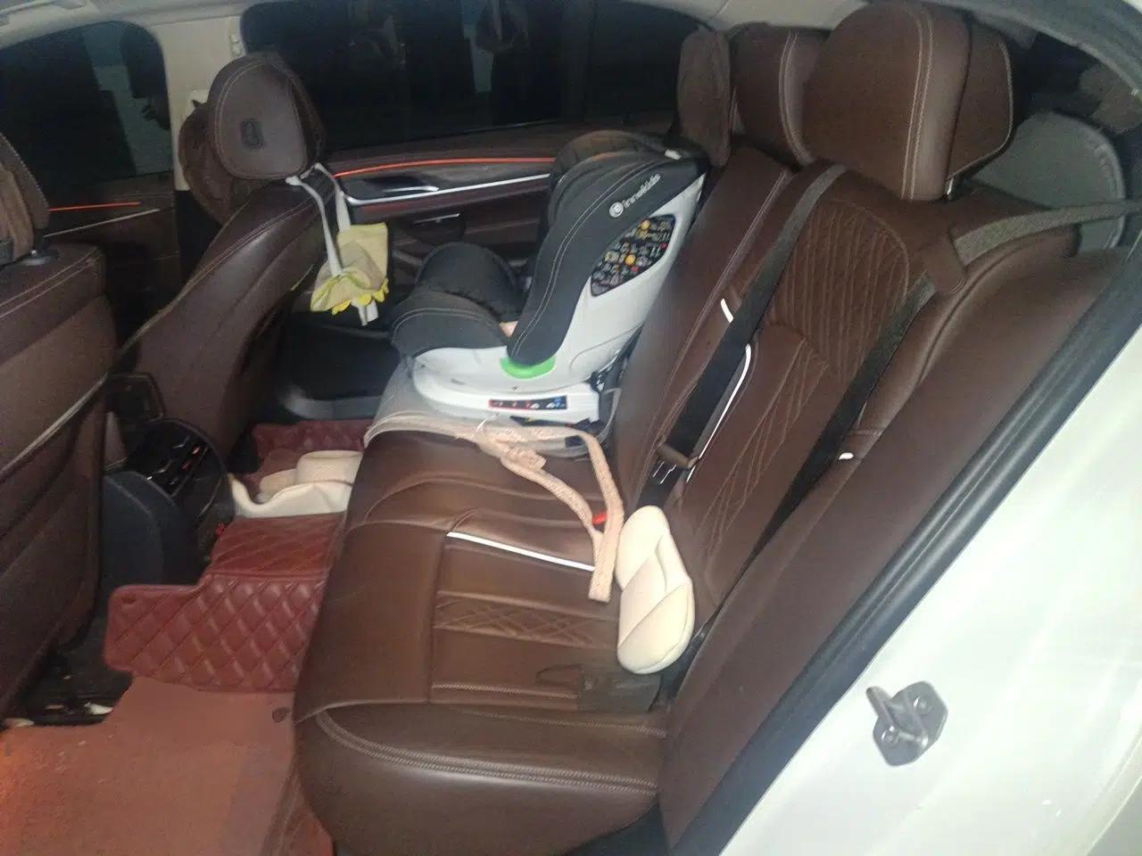 BMW 5 Series New Energy 2020 Mileage Upgrade Version 530Le Luxury Package — миниатюра 17