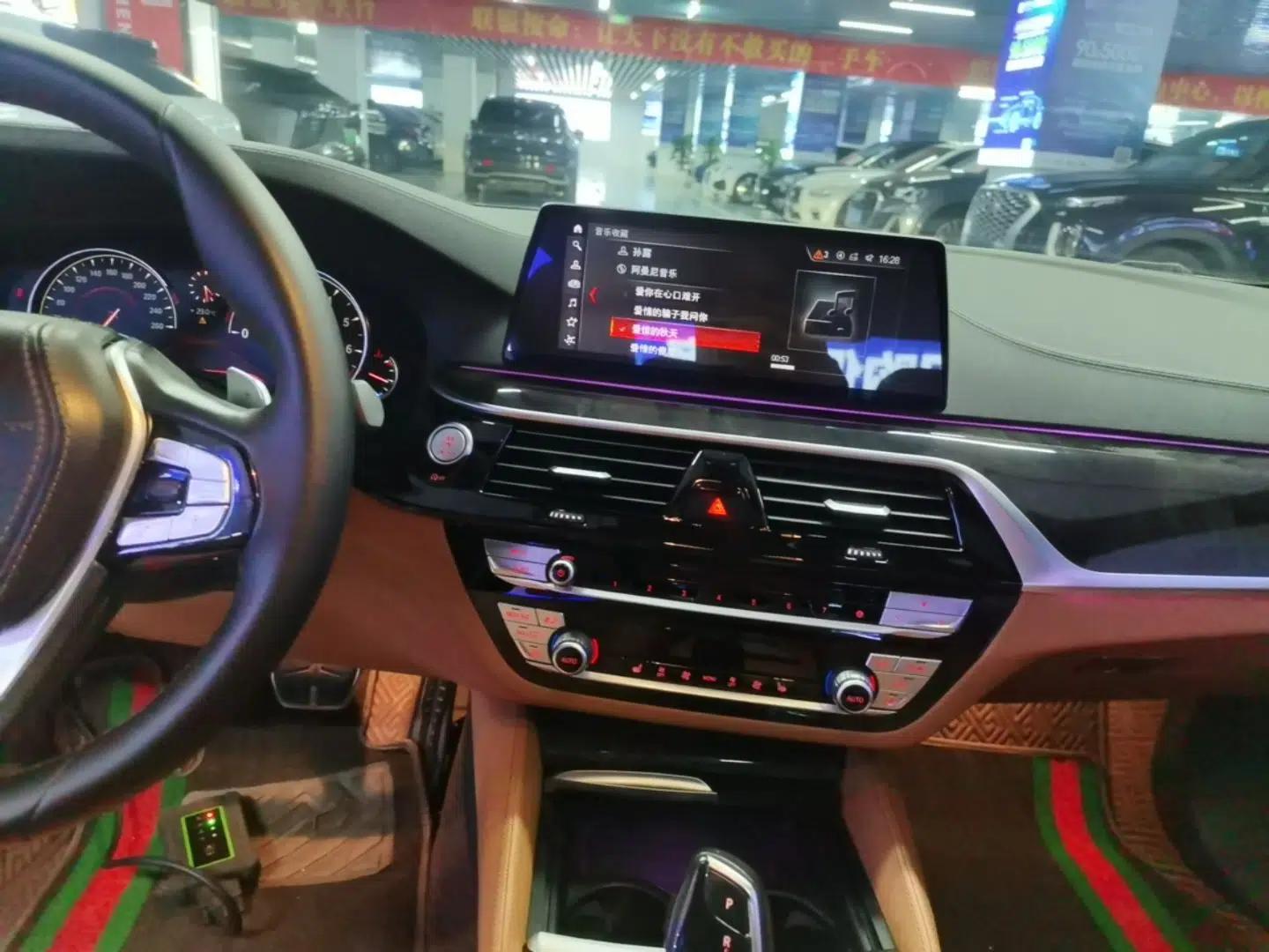BMW 5 Series 2018 Restyled 530Li Leading Edition M Sport Package — миниатюра 15