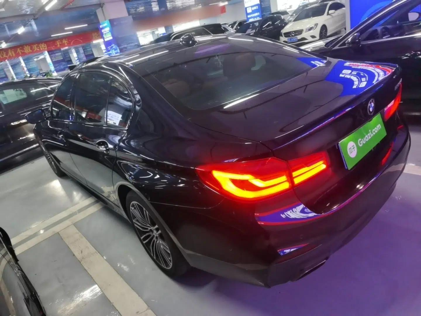 BMW 5 Series 2018 Restyled 530Li Leading Edition M Sport Package — миниатюра 4