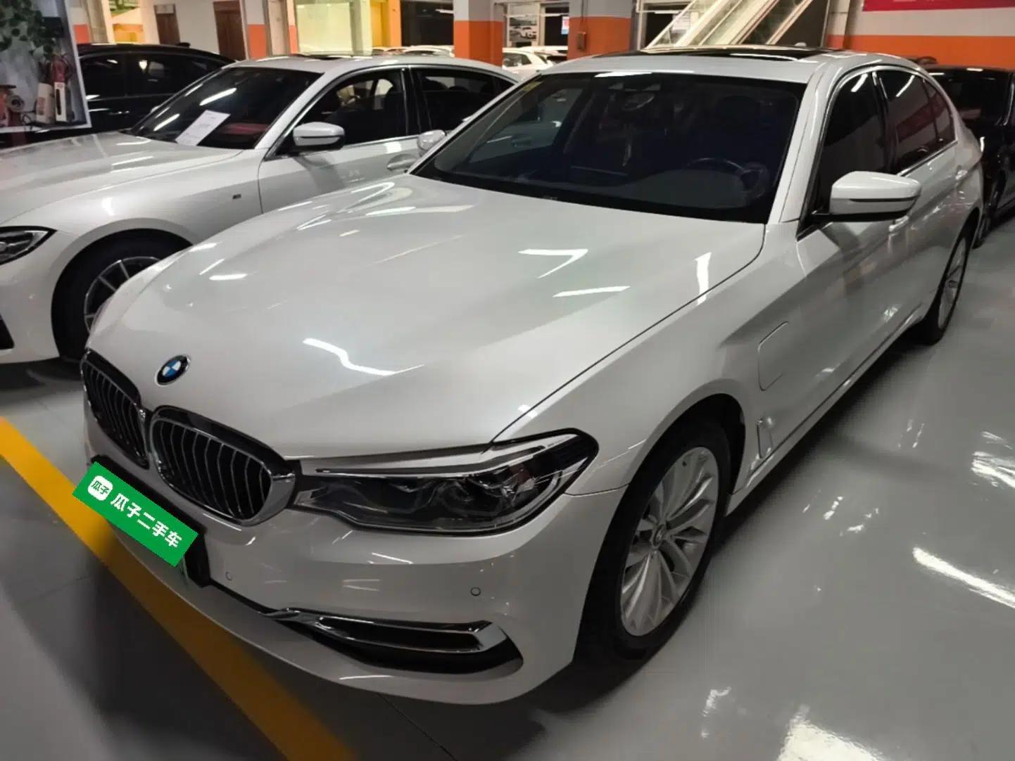 BMW 5 Series New Energy 2020 Mileage Upgrade Version 530Le Pioneer Edition — миниатюра 1