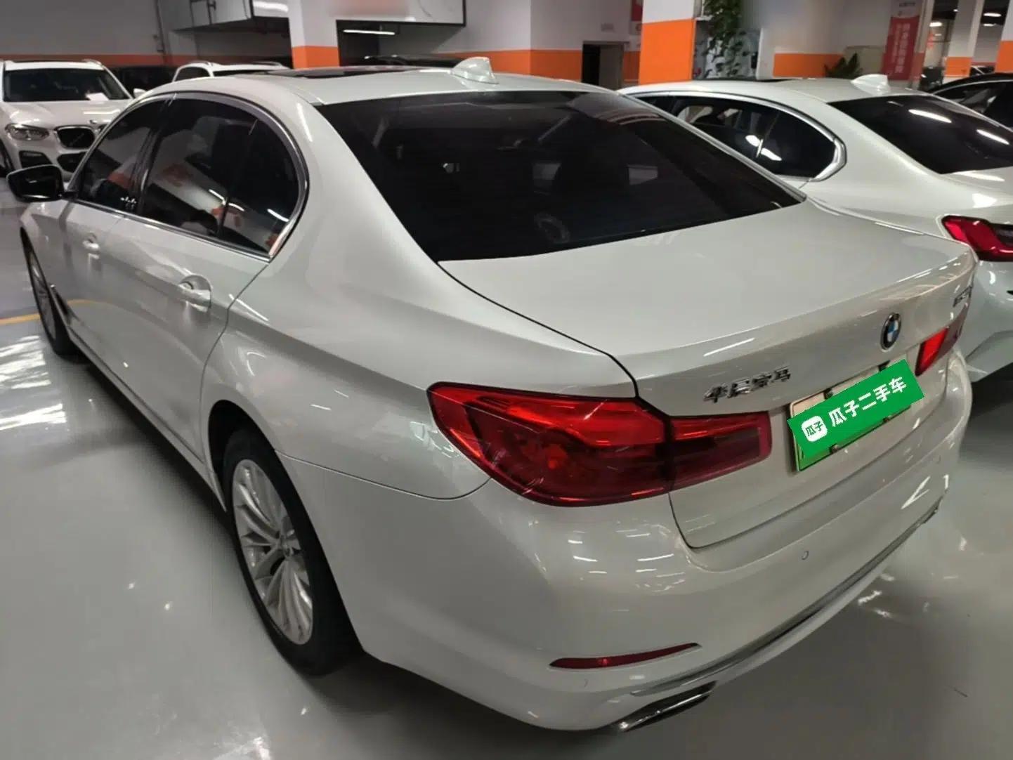 BMW 5 Series New Energy 2020 Mileage Upgrade Version 530Le Pioneer Edition — миниатюра 13