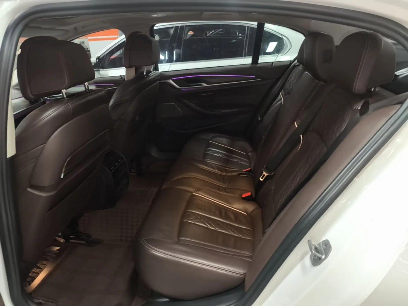 BMW 5 Series New Energy 2020 Mileage Upgrade Version 530Le Pioneer Edition — миниатюра 25