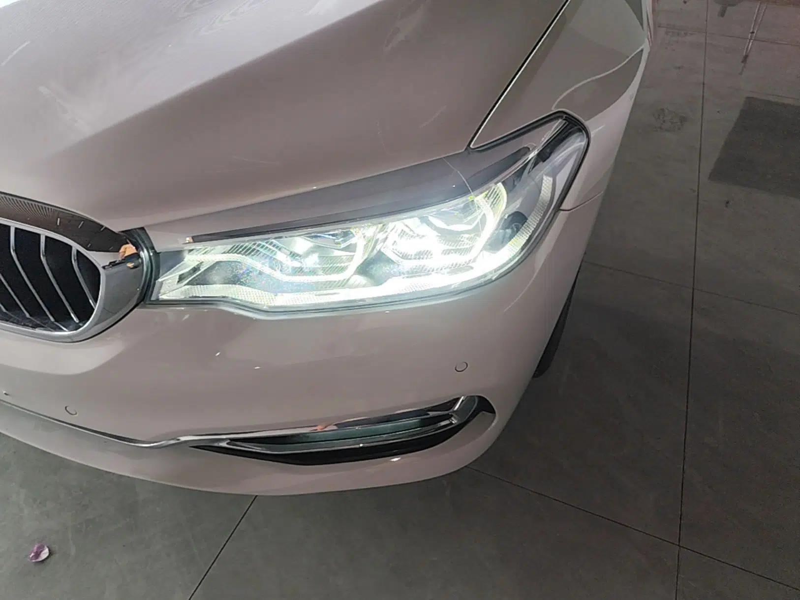 BMW 5 Series New Energy 2019 530Le Luxury Package — миниатюра 8