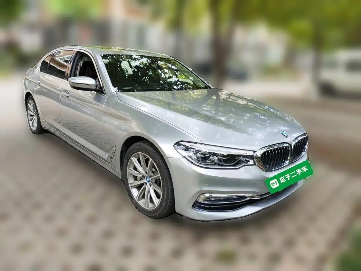BMW 5 Series New Energy 2018 530Le Luxury Package — миниатюра 3